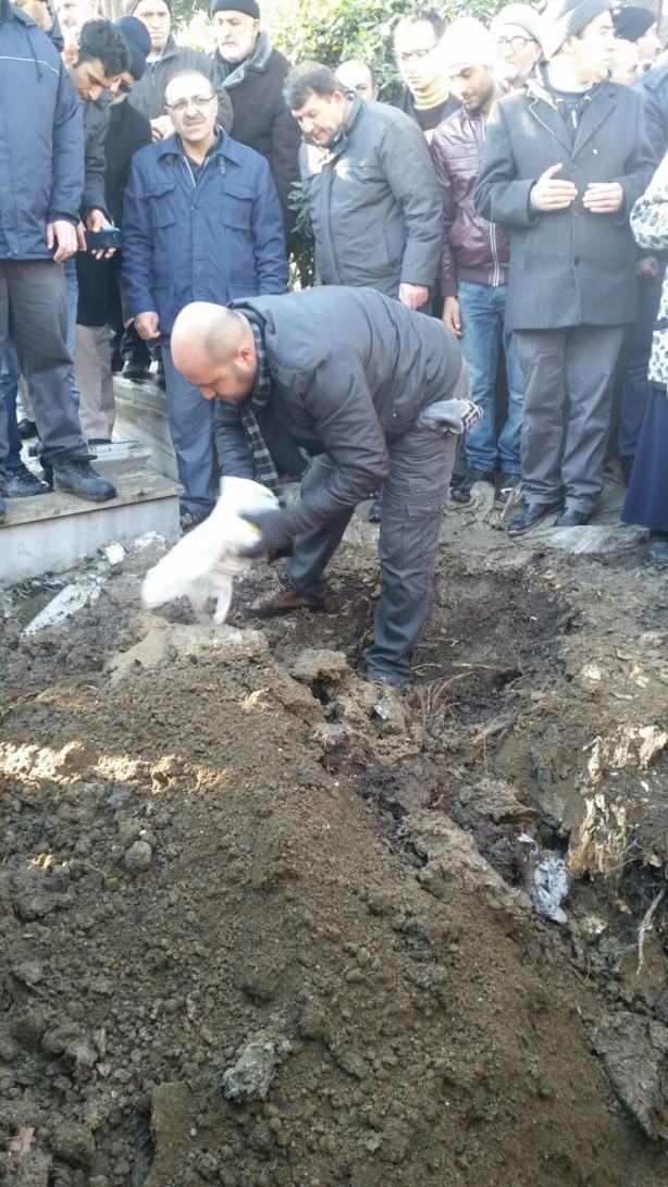 Foto - Hasan Karakaya ağabeyimiz son yolculuğuna uğurlandı