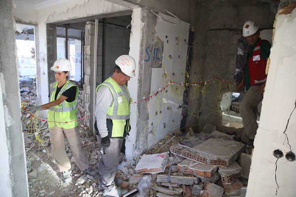 Foto - Hasarlı binalar böyle yıkılıyor