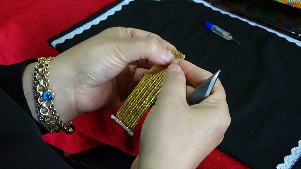 Hasır bilezik örenler emekli olunca... 