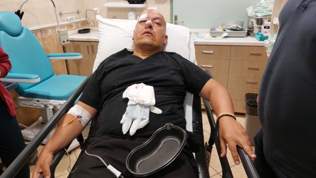 Foto - Hasta yakını, yumrukladığı doktorun burnunu kırdı