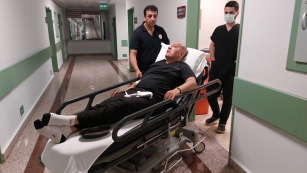 Foto - Hasta yakını, yumrukladığı doktorun burnunu kırdı