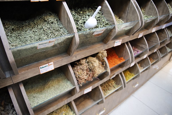 Foto - Hastalıktan korkanlar aktarların yolunu tutuyor! Kilosu 500 TL'den satılıyor