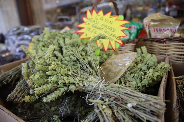 Foto - Hastalıktan korkanlar aktarların yolunu tutuyor! Kilosu 500 TL'den satılıyor