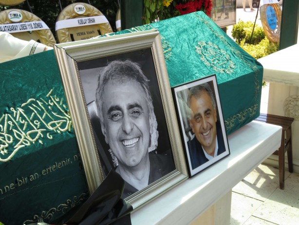 Hastane odasında ölü bulunmuştu! Prof. Dr. Gökçen Orhan son yolculuğuna uğurlandı