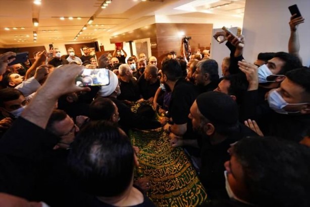 Foto - Hastaneden cenazesini almaya yüzlerce kişi gitti