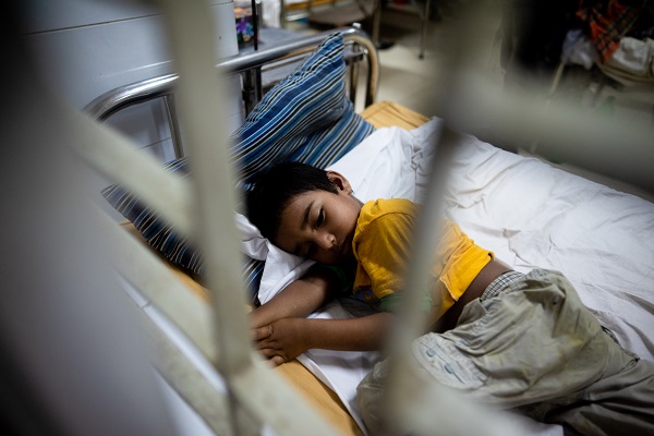 Foto - Hastaneler dolup taştı! Ölümler arttı