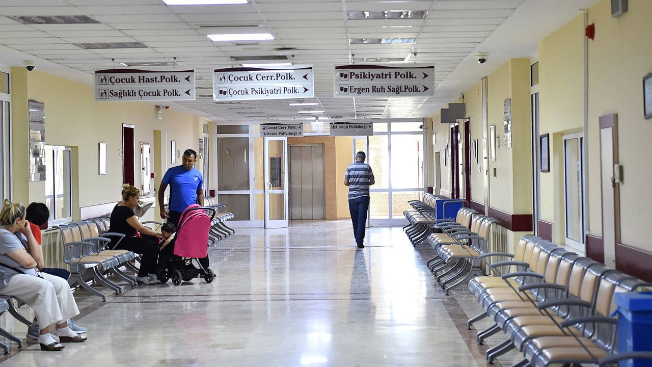 Foto - Hastanelerde yeni dönem! Düzenleme yapıldı bile! Buna artık izin verilmeyecek