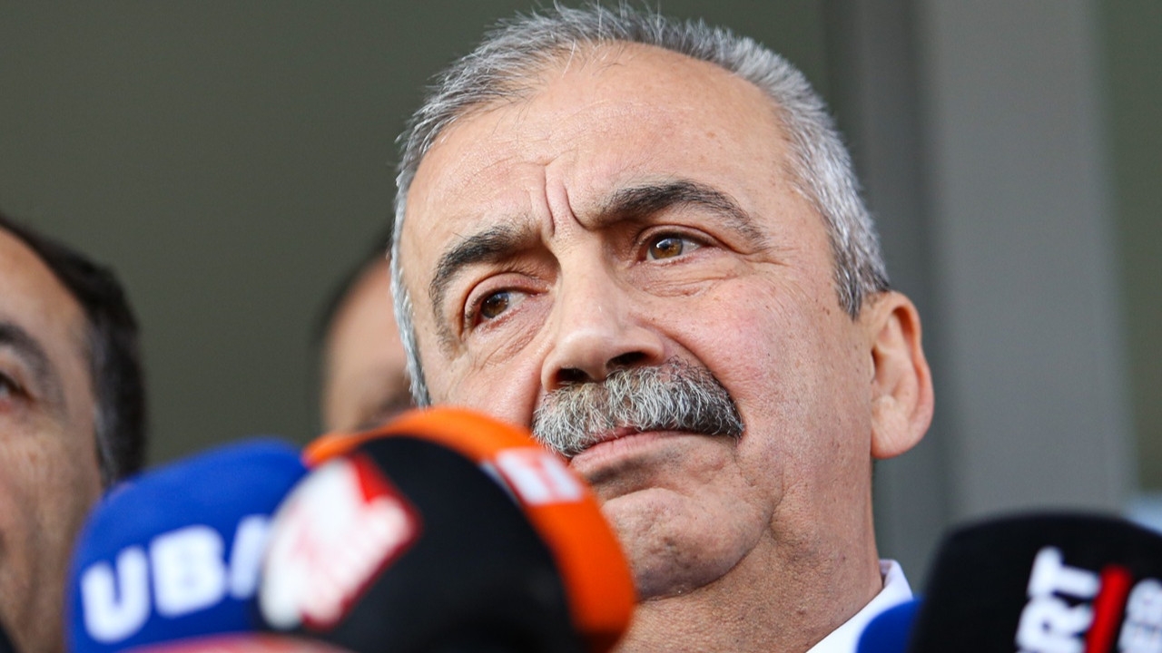 Foto - Hastaneye kaldırılan ve durumu kritik olan Sırrı Süreyya Önder’le ilgili flaş gelişme! Az önce tüm Türkiye’ye ilan edildi