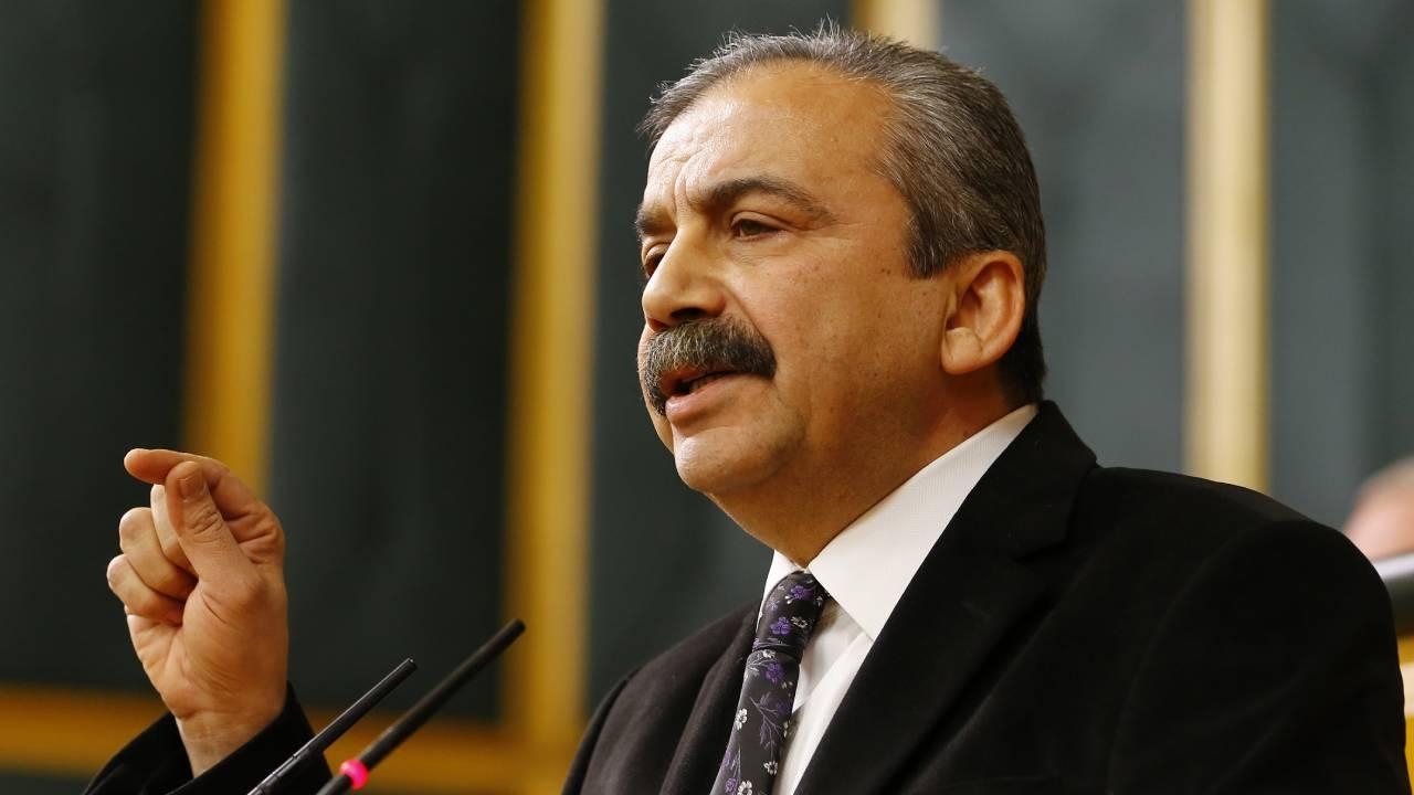 Foto - Hastaneye kaldırılan ve durumu kritik olan Sırrı Süreyya Önder’le ilgili flaş gelişme! Yavuz Bingöl ağlayarak açıkladı 