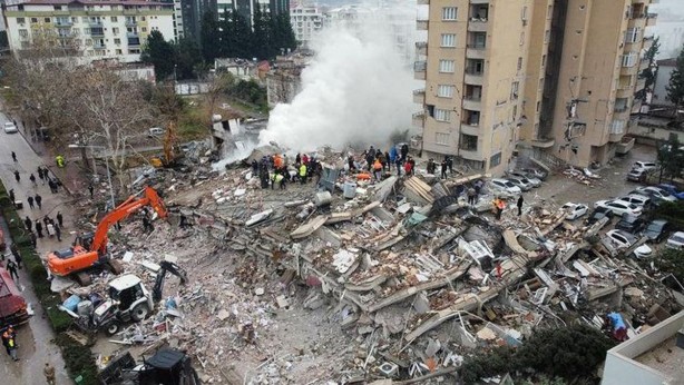 Foto - Maraş depremini 12 gün önceden bilen isimden gündemi altüst edecek çıkış: İstanbul depremine 72 saat kala...
