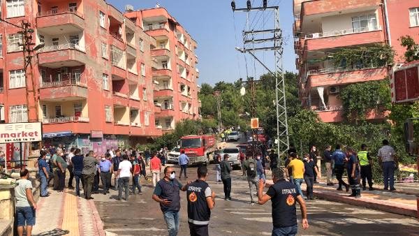 Foto - Hatay'da dehşete düşüren görüntüler! Alevler önüne geleni yutuyor