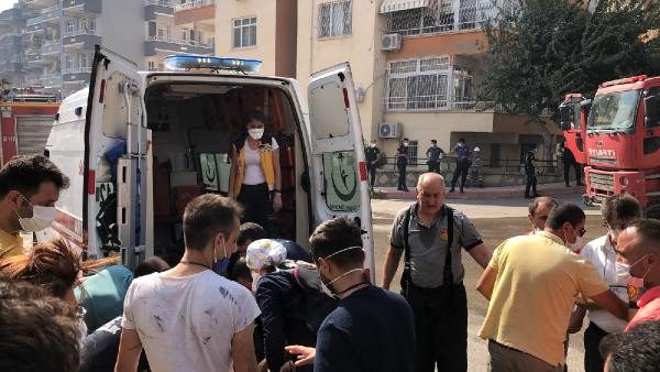Foto - Hatay'da dehşete düşüren görüntüler! Alevler önüne geleni yutuyor
