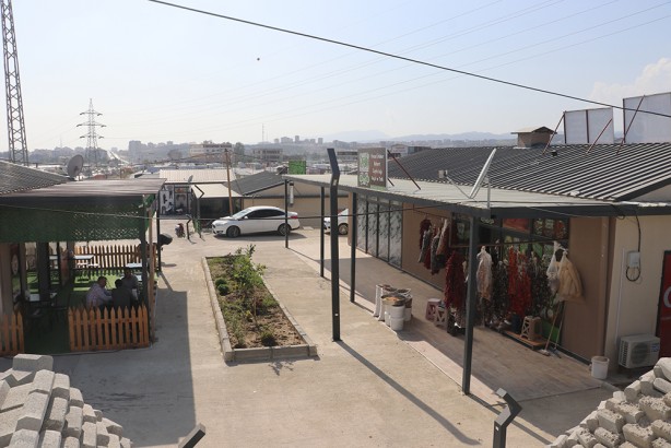 Foto - Hatay'da depremzede esnafın iş yerlerinin yüzde 60'ı tamamlandı