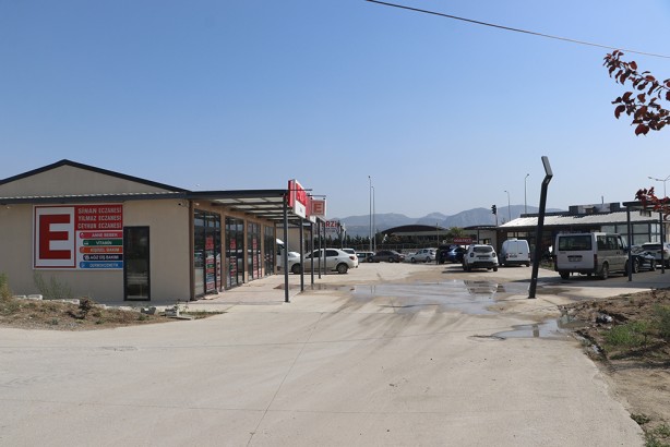 Foto - Hatay'da depremzede esnafın iş yerlerinin yüzde 60'ı tamamlandı