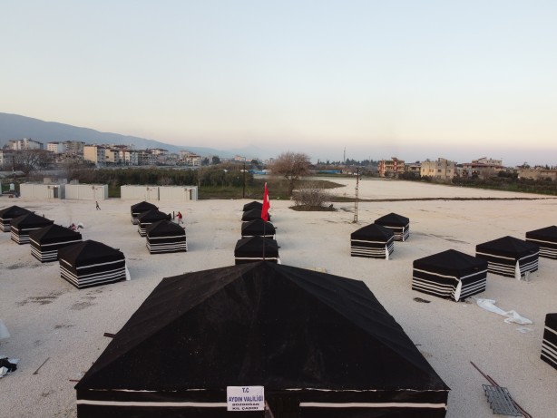 Foto - Hatay'da depremzedeler için "yörük" çadırlarından geçici barınma merkezi kuruldu