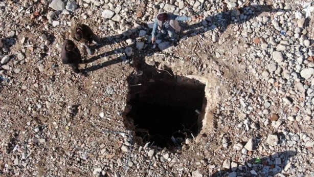 Foto - Hatay’da enkaz altından çıkan şey herkesi şok etti! Görenler gözlerine inanamadı! Tamı tamına 10 metre