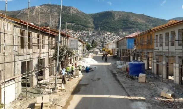 Foto - Hatay’da felaketin izleri siliniyor... Uzun Çarşı ayağa kalktı