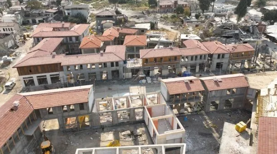Foto - Hatay’da felaketin izleri siliniyor... Uzun Çarşı ayağa kalktı