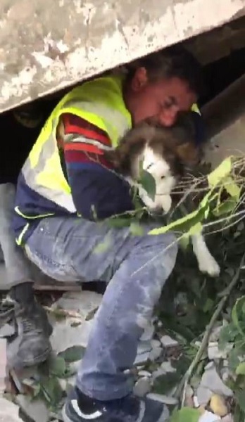 Foto - Hatay'da günler sonra kurtarma çalışması! Tam 23 gün sonra kurtarıldı