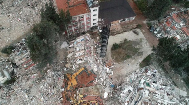 Foto - Hatay’da şaşkına çeviren merdiven
