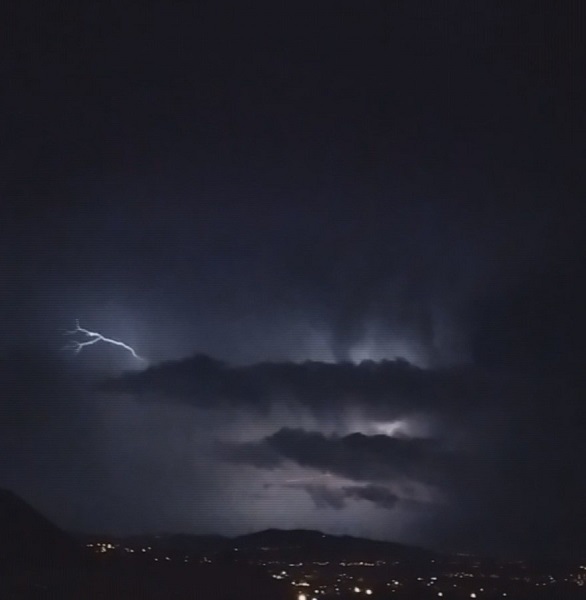 Foto - Hatay'da şimşekler geceyi böyle aydınlattı