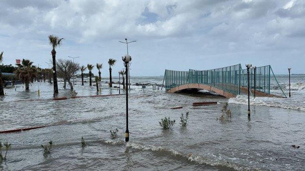 Foto - Hatay’da sokaklar Venedik’e döndü