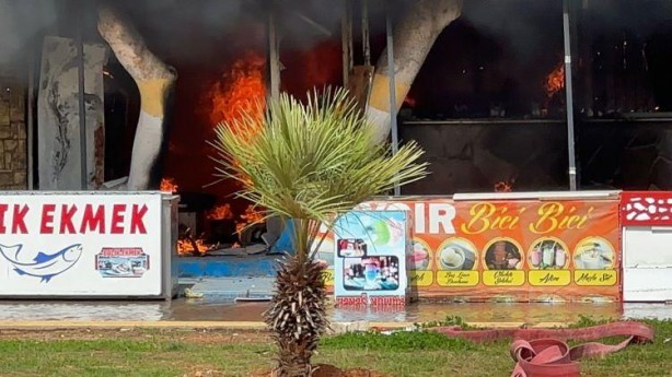 Foto - Hatay’da sokaklar Venedik’e döndü