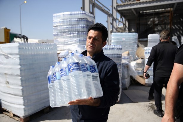 Foto - Hatay'da su dağıtımı aralıksız sürüyor