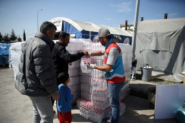 Foto - Hatay'da su dağıtımı aralıksız sürüyor