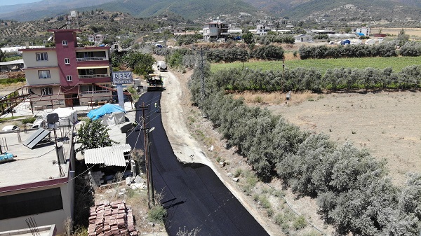 Foto - Hatay'da yaralar sarılıyor! 40 derecede asfalt çalışması