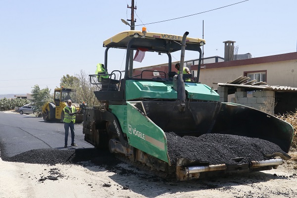 Foto - Hatay'da yaralar sarılıyor! 40 derecede asfalt çalışması