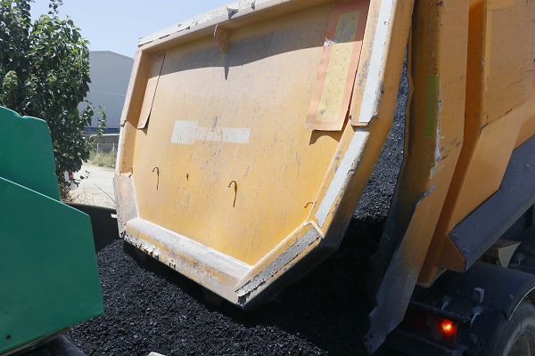 Foto - Hatay'da yaralar sarılıyor! 40 derecede asfalt çalışması