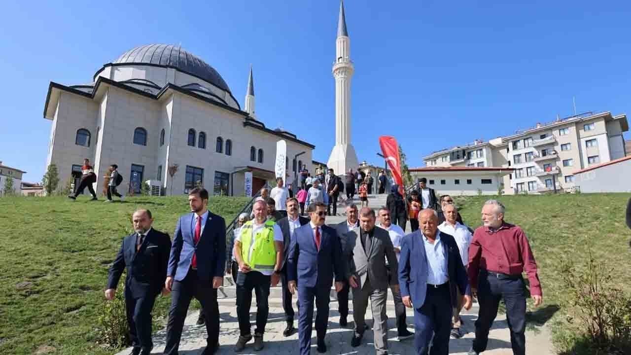 Foto - Hatay’da yeniden inşa sürüyor: Deprem sonrası 138. cami ibadete açıldı