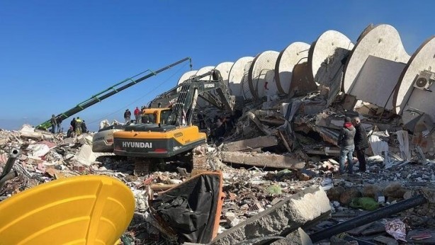 Foto - Hatay'da yüzlerce kişinin öldüğü rezidans için kan donduran reklam