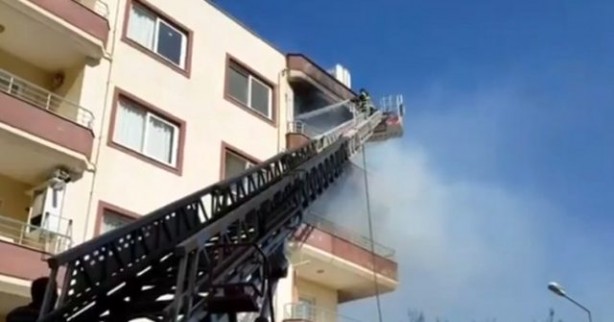 Foto - Hatay'ın ciğerleri yandı! Arabalar küle döndü