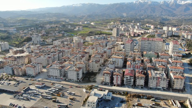 Hatay'ın o mahallesinde bir bina bile yıkılmadı!