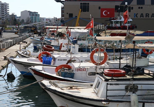 Foto - Hataylı balıkçılar denize açılmak için hazırlıklara başladı