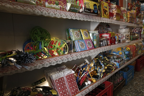 Foto - Hatıralar burada canlanıyor! 90'la ışınlanmak isteyenler bu bakkala gidiyor