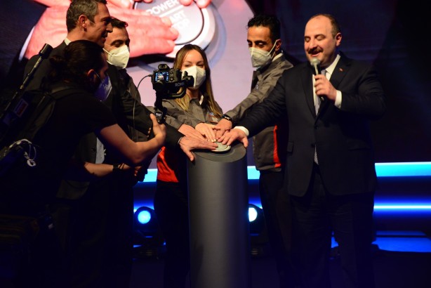 Foto - Hattan indirildi! İşte Türkiye'nin ilk elektrikli ticari aracı