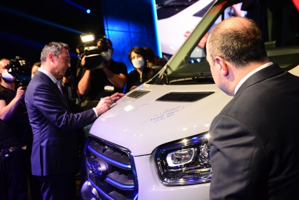 Foto - Hattan indirildi! İşte Türkiye'nin ilk elektrikli ticari aracı