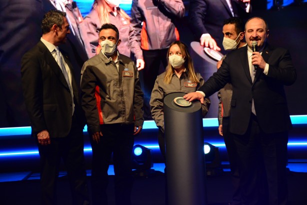 Foto - Hattan indirildi! İşte Türkiye'nin ilk elektrikli ticari aracı