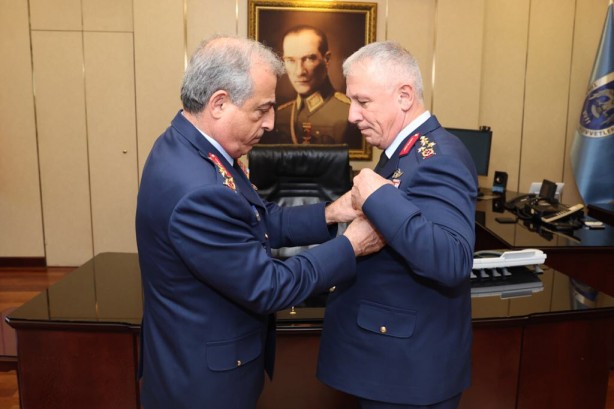 Foto - Hava Kuvvetleri Komutanlığında devir teslim töreni