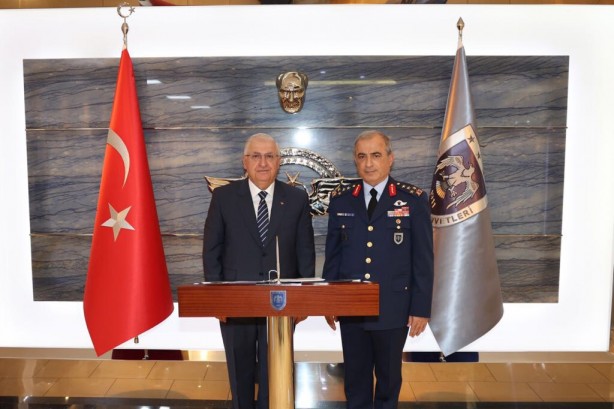 Foto - Hava Kuvvetleri Komutanlığında devir teslim töreni