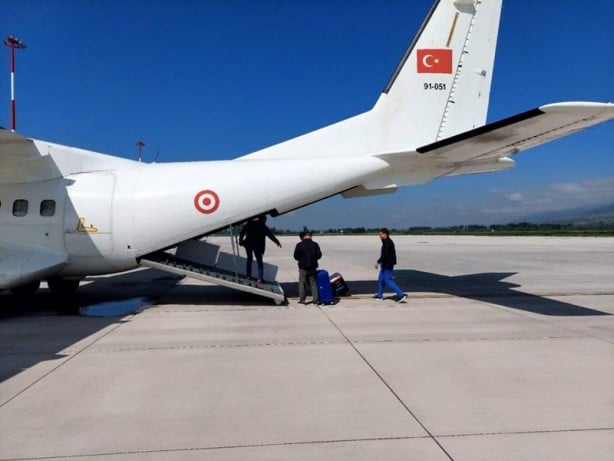 Foto - Hava Kuvvetlerine ait uçak, organ nakli için havalandı: Vatandaşımıza acil şifalar diliyoruz