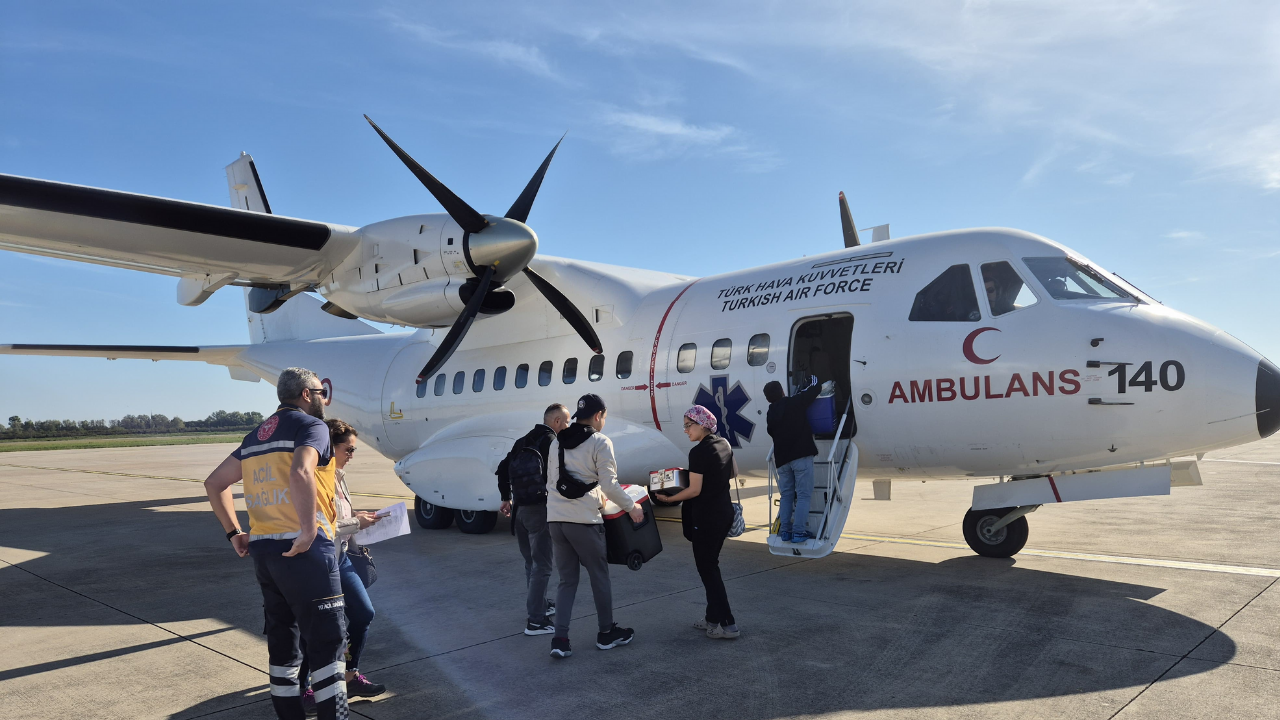 Foto - Hava Kuvvetleri’nin uçağı bu kez vatandaş için havalandı! 