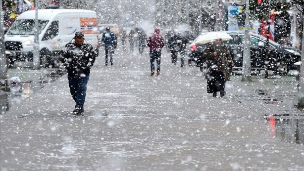 Foto - Hava resmen bozuyor! Kar yağışı ve sağanak kapıya dayandı: Sıkı giyinin, her geçen saat...