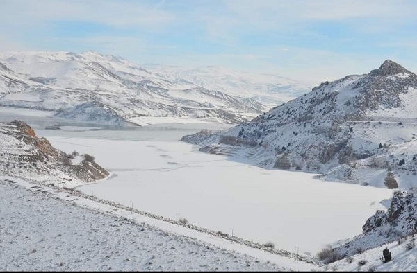 Hava sıcaklığı -20'ye düştü! Baraj böyle dondu