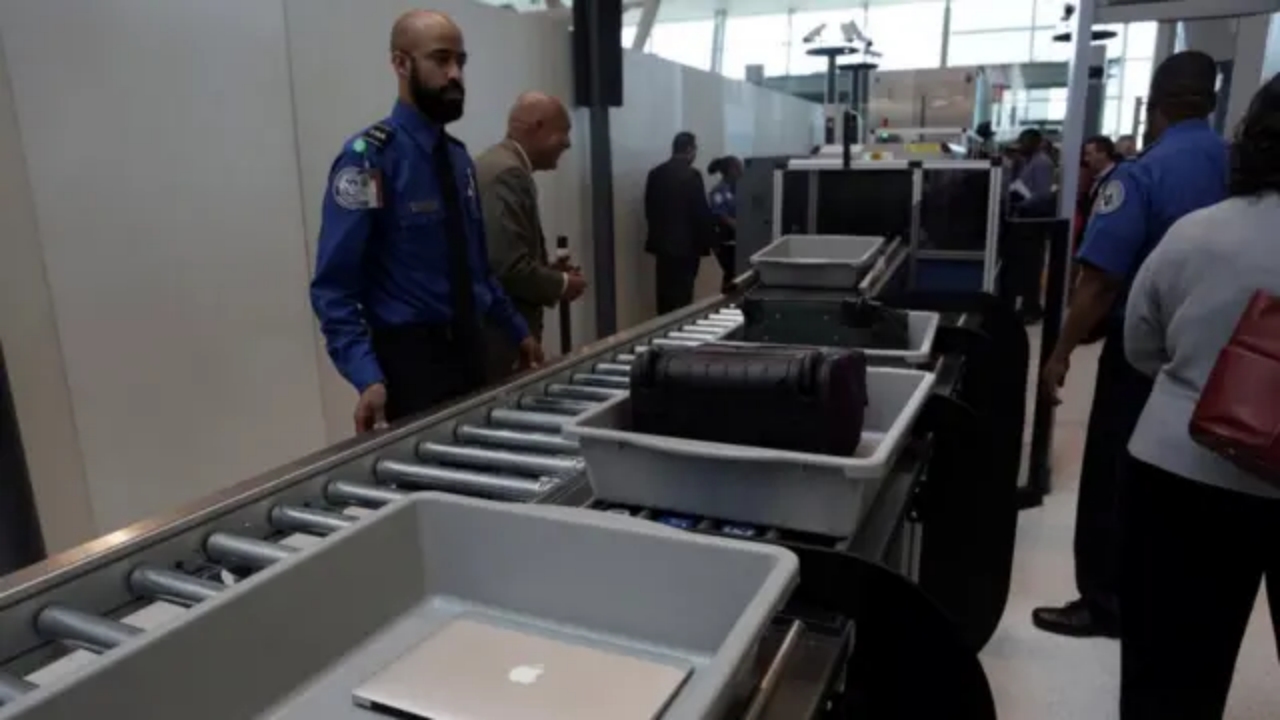 Foto - Havaalanlarında 20 yıllık uygulama sona erdi! O zorunluluk artık kaldırıldı