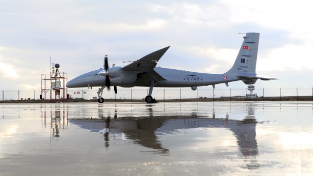 Foto - Havacılık tarihinde ilk! Bayraktar Akıncı TİHA öyle bir şey yaptı ki...