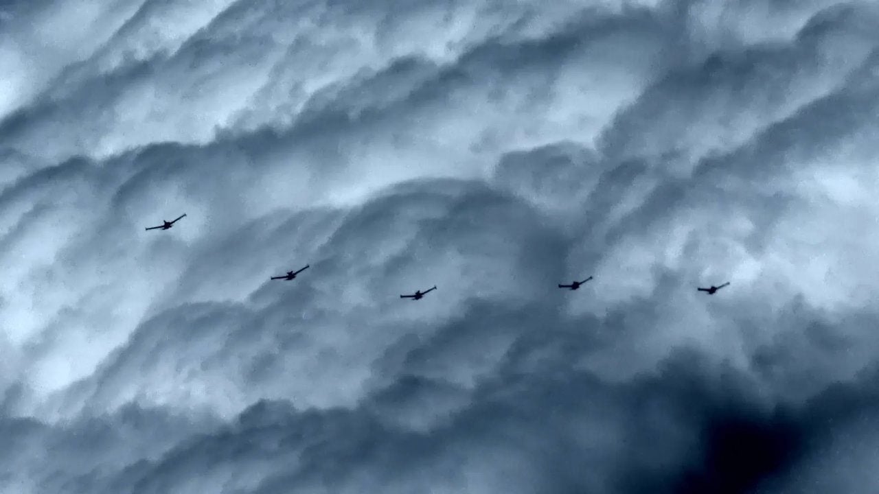 Foto - Havacılık tarihine geçecek gövde gösterisi: Baykar’ın otonom canavarı 20 SİVRİSİNEK, sürü halinde hedefleri darmadağın etti